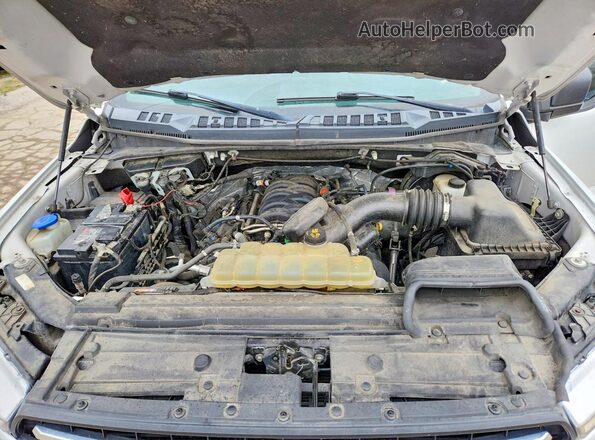 1FTEW1E52KFC88280 2019 FORD F150 White უკანა სალონის ხედი