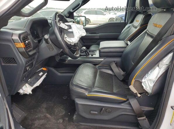 1FTEW1E80NFB31331 2022 FORD F150 White ხელსაწყოთა პანელის ხედი