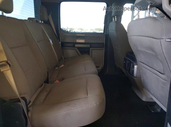 1FTEW1EF1HKC04832 2017 FORD F150 Белый Вид задних сидений