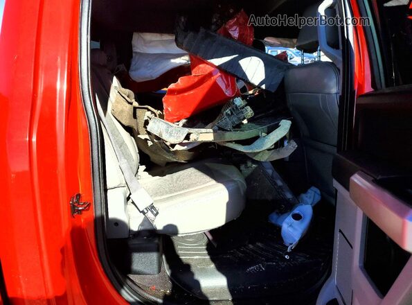 1FTEW1EF2GKD25531 2016 FORD F150 Red Widok tylnych siedzeń