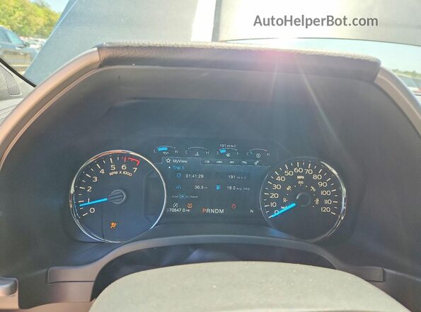 1FTEW1EG7JFC20010 2018 FORD F150 Gray Սարքավորումների վահանակի տեսք