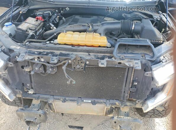 1FTEW1EG7JKD04657 2018 FORD F150 Black Widok wnętrza z tyłu