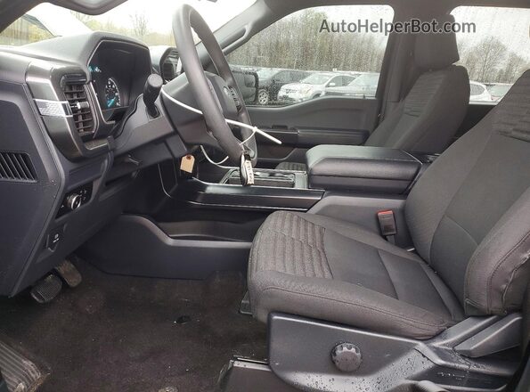 1FTEW1EP3PFA55601 2023 FORD F150 Black Widok wnętrza z przodu