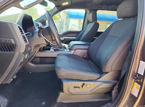 1FTEW1EP4LFA93199 2020 FORD F150 Gray Widok wnętrza z przodu