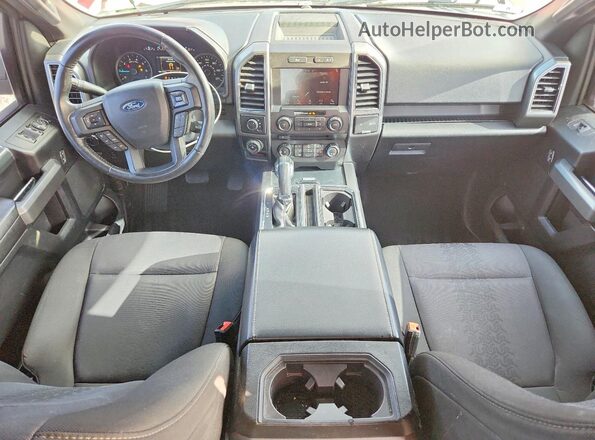 1FTEW1EPXJFD89549 2018 FORD F150 Red Widok deski rozdzielczej