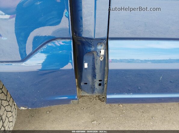 1FTEW1LP8RKE54162 2024 FORD F150 Blue Widok wnętrza z tyłu