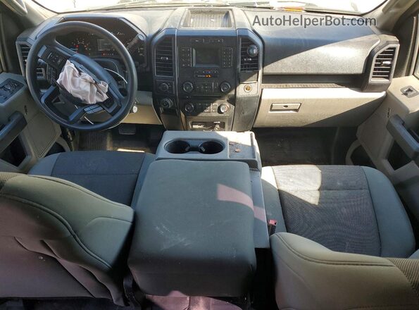 1FTEX1C56JFC23527 2018 FORD F150 White Widok deski rozdzielczej