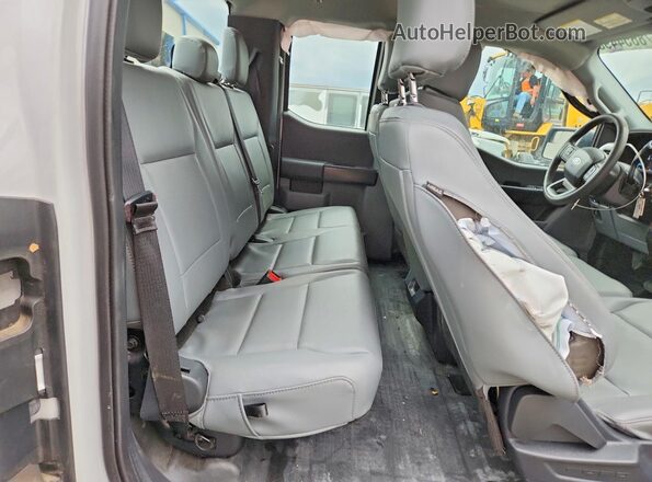 1FTEX1C59NKF24791 2022 FORD F150 White უკანა სავარძლების ხედი