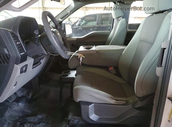 1FTEX1C85GFB27004 2016 FORD F150 Двухцветный Вид салона спереди