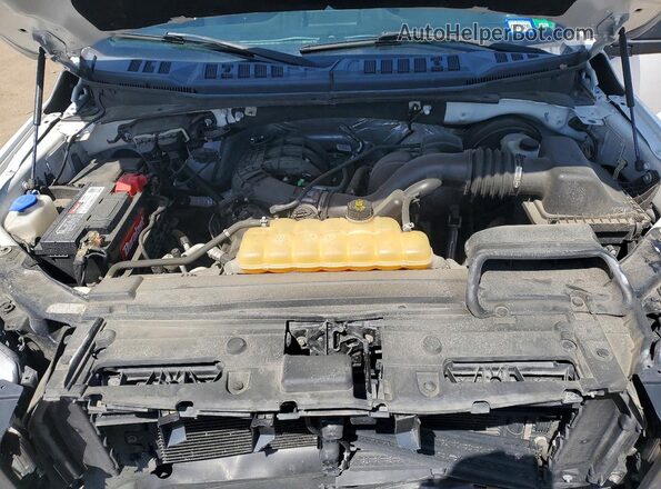 1FTEX1C89HKD35539 2017 FORD F150 White Widok wnętrza z tyłu