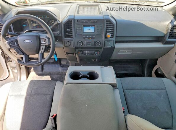 1FTEX1CB1JKD28232 2018 FORD F150 White Widok deski rozdzielczej