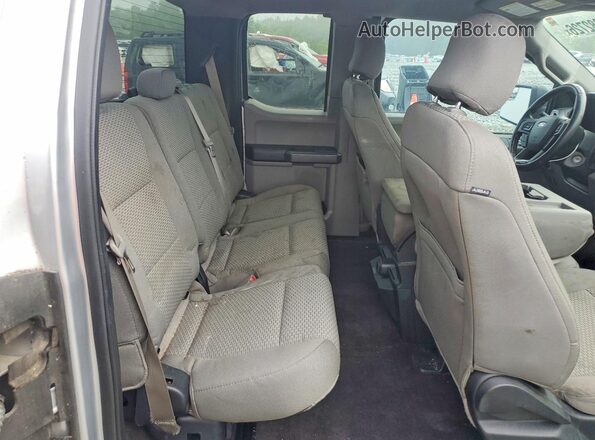 1FTEX1CP0GFD48954 2016 FORD F150 Silver Widok tylnych siedzeń