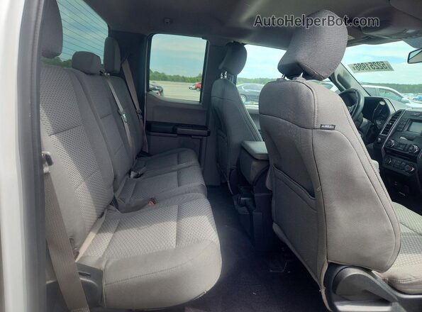 1FTEX1CP6GFD10287 2016 FORD F150 Белый Вид задних сидений