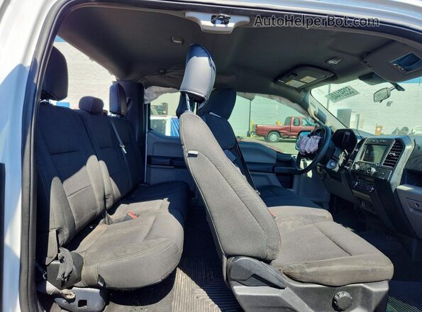 1FTEX1CP9KKD13068 2019 FORD F150 Белый Вид задних сидений