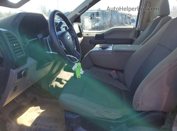 1FTEX1E81HFA54390 2017 FORD F150 Белый Вид салона спереди