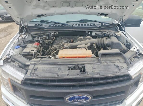 1FTEX1EB4KKC32495 2019 FORD F150 White Rear interior view