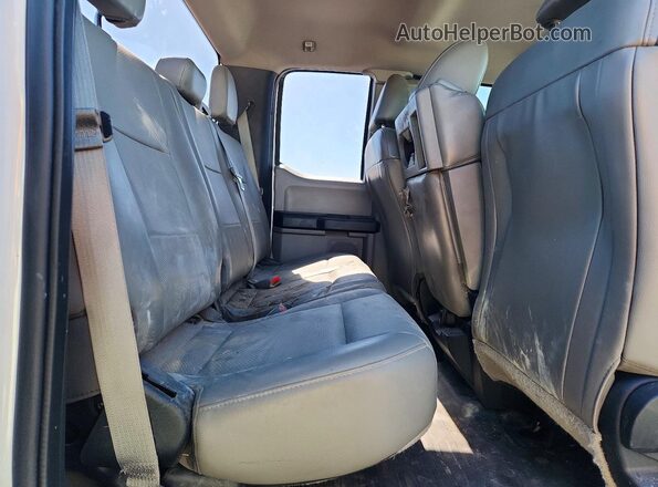 1FTEX1EP0GFA75799 2016 FORD F150 White Vista de los asientos traseros
