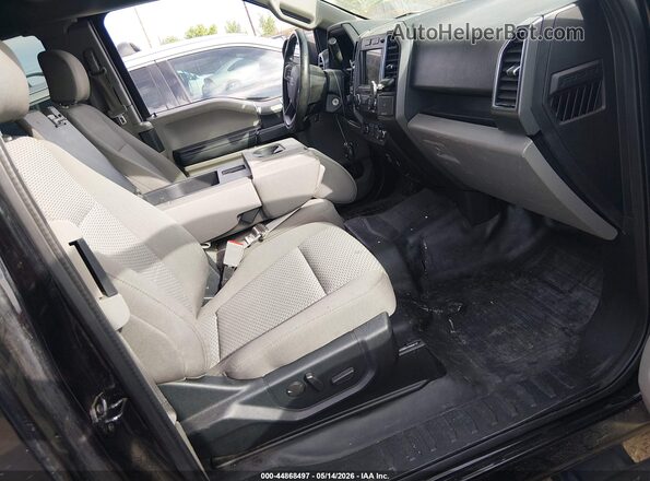1FTEX1EP7LKE45390 2020 FORD F150 Black Widok wnętrza z przodu