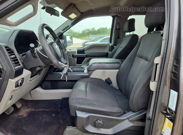 1FTEX1EP9HKC44713 2017 FORD F150 Угольный Вид салона спереди