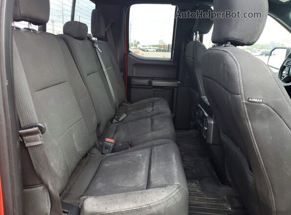 1FTEX1EP9JFE68613 2018 FORD F150 Красный Вид задних сидений