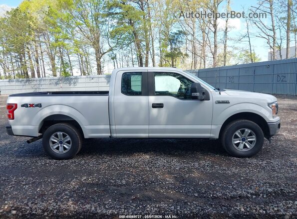 1FTEX1EPXJFA54272 2018 FORD F150 White Սալոնի հետևի տեսք