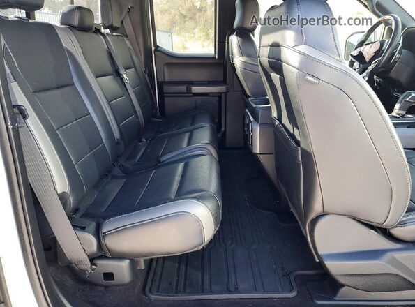 1FTEX1RG2HFB31687 2017 FORD F150 Белый Вид задних сидений