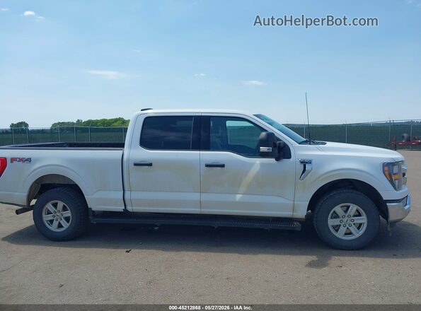 1FTFW1E54PKE15906 2023 FORD F150 White Vista interior trasera