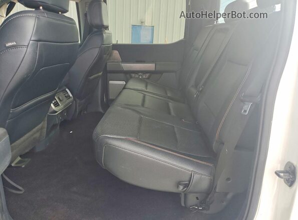 1FTFW1EDXMFD08970 2021 FORD F150 White Vista de los asientos traseros