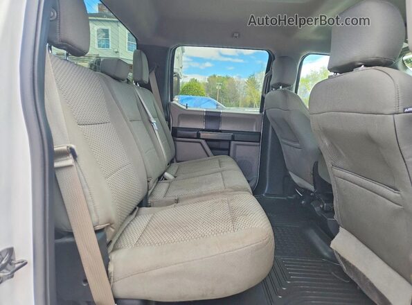 1FTFW1EF4GKF22351 2016 FORD F150 White Vista de los asientos traseros