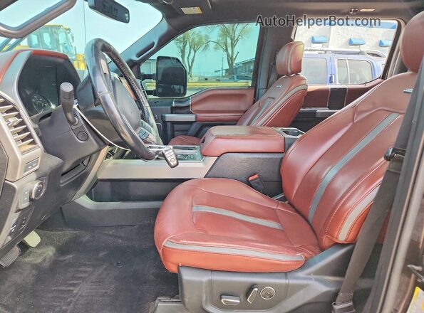 1FTFW1EG2JFD99299 2018 FORD F150 Brown Vista interior delantera