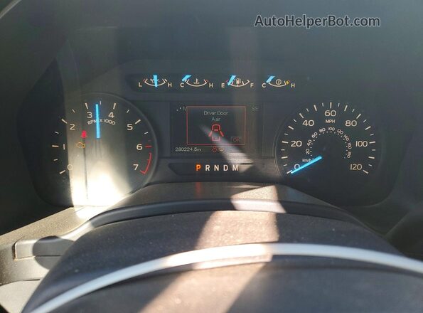 1FTFW1EG9JFC03553 2018 FORD F150 White Widok zestawu wskaźników