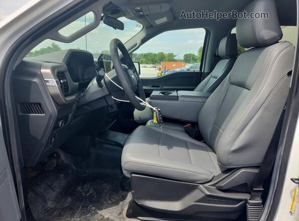 1FTFW1L53RKD05290 2024 FORD F150 Белый Вид салона спереди