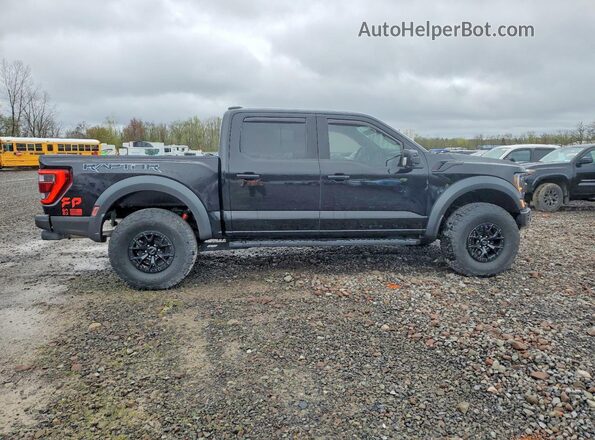 1FTFW1RG0PFB42466 2023 FORD F150 Black Vista del compartimento del motor
