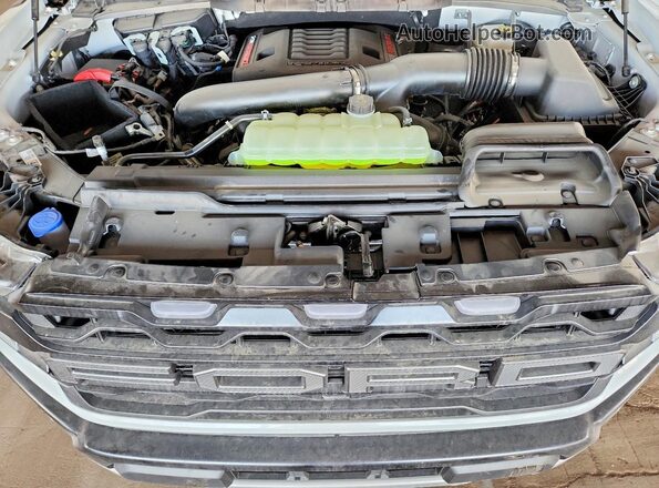 1FTFW1RG6SFC24629 2025 FORD F150 Серебряный Вид задней части салона