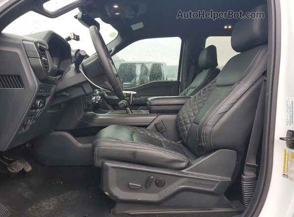 1FTFW3LD4RFB58523 2024 FORD F150 White Widok wnętrza z przodu