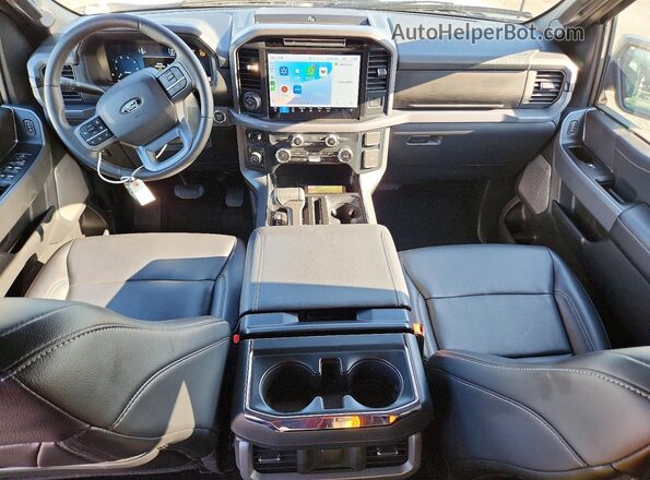 1FTFW3LD4SFA29557 2025 FORD F150 Silver Widok deski rozdzielczej