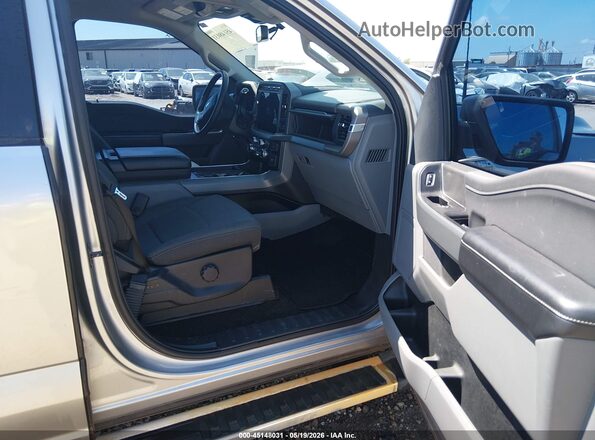 1FTFW3LD9RFA26194 2024 FORD F150 Silver Widok wnętrza z przodu