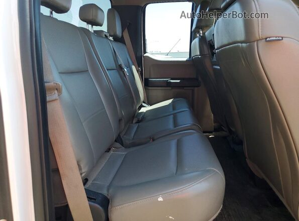 1FTFX1CF2HKD89459 2017 FORD F150 White Հետևի նստատեղերի տեսք