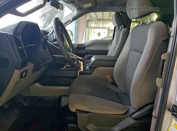 1FTFX1EF1GFB67063 2016 FORD F150 White Вид салону спереду