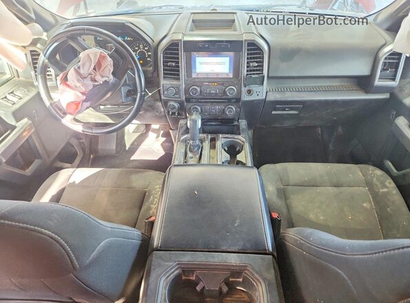 1FTFX1EF2HKE15927 2017 FORD F150 Red Widok deski rozdzielczej