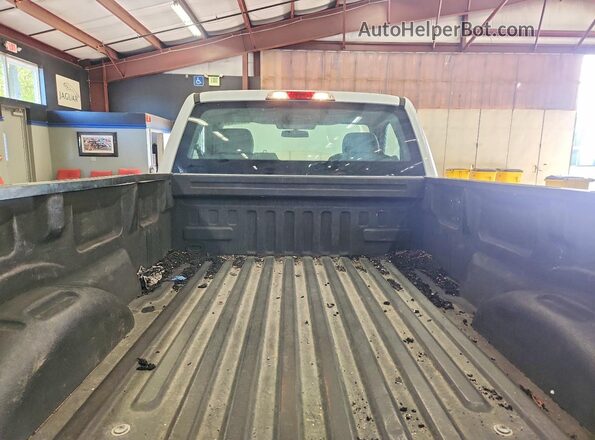1FTMF1C89GKF37990 2016 FORD F150 White Vista de los asientos traseros
