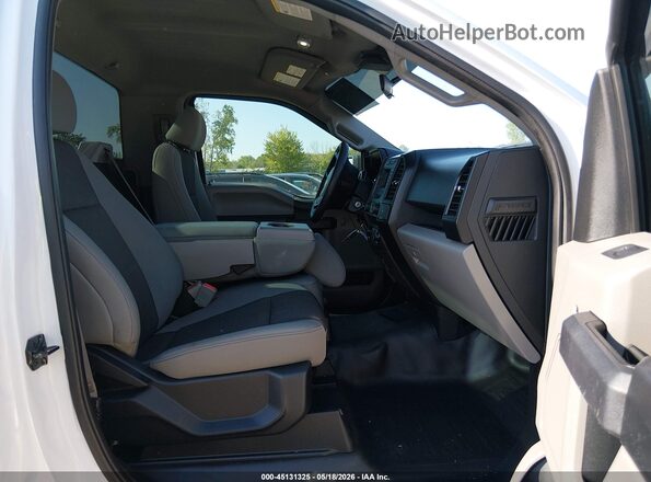 1FTMF1CB1LKD22450 2020 FORD F150 Белый Вид салона спереди