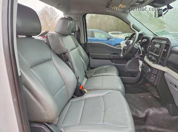1FTMF1CB4MKD80358 2021 FORD F150 White Вид задніх сидінь