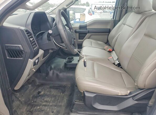 1FTMF1CB5LKD15033 2020 FORD F150 White Вид салону спереду