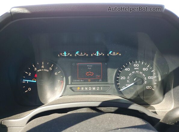 1FTMF1CB8JKC09883 2018 FORD F150 Белый Вид щитка приборов