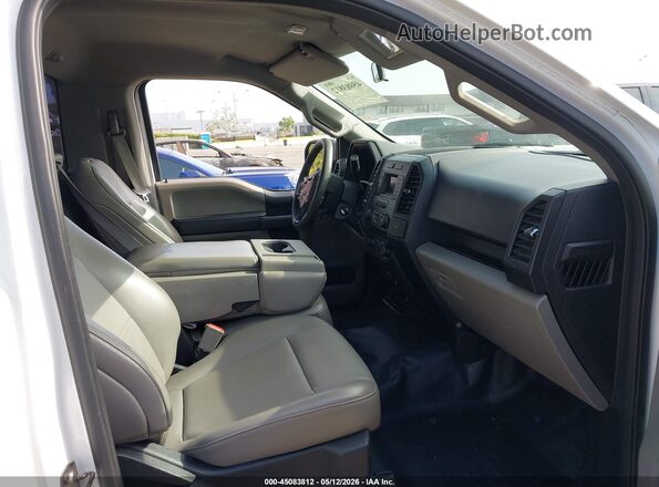 1FTMF1CP2JKF79903 2018 FORD F150 White Vista interior delantera