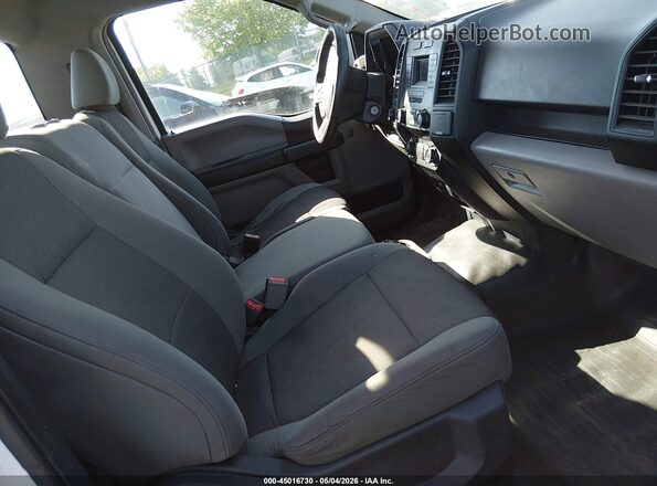1FTMF1CP6GKE78422 2016 FORD F150 Белый Вид салона спереди