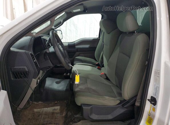 1FTMF1EP5GFB56571 2016 FORD F150 Белый Вид салона спереди