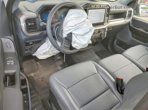1FTMF1KP7RKF17085 2024 FORD F150 White Widok deski rozdzielczej