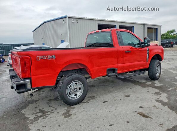 1FTRF3BA3PEC46180 2023 FORD F350 Красный Задняя правая четверть